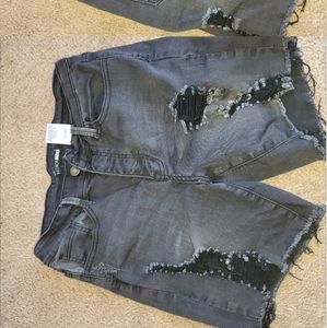 distressed Bermuda shorts
